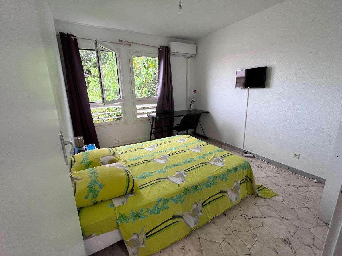 Chambre Chez L'Habitant A 5Mn De L'Aeroport Les Abymes Dış mekan fotoğraf