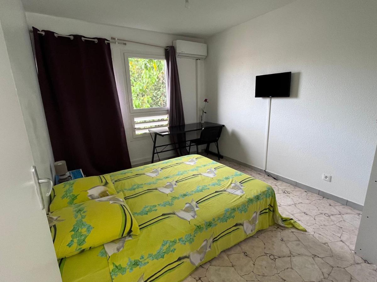 Chambre Chez L'Habitant A 5Mn De L'Aeroport Les Abymes Dış mekan fotoğraf